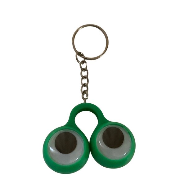 Green Googly Eyes Keychain With Metal Chain & Ring - Picture 1 of 3